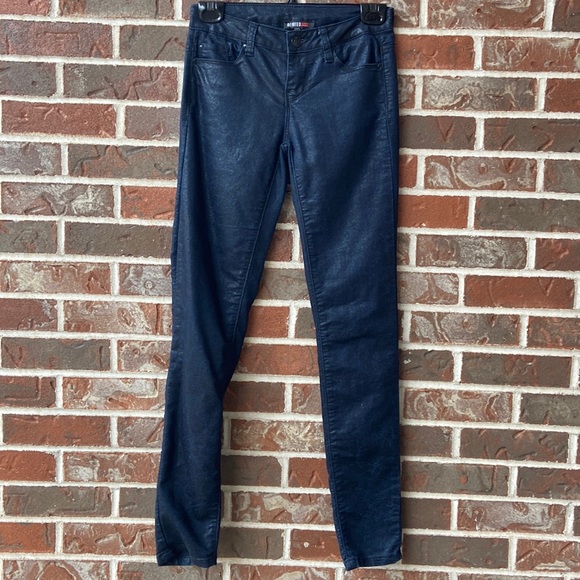 “Wet” look skinny pant. Cotton dark wash denim look - Picture 1 of 7